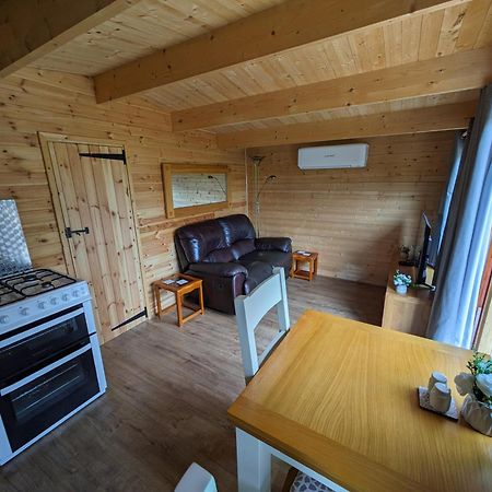 Cosy Cabin Stock Esterno foto